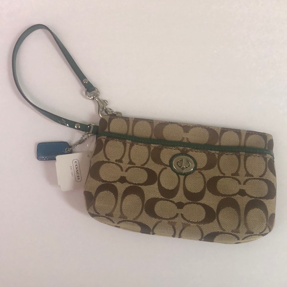 Coach Park Signature Medium Wristlet in Khaki &  Ivy (Green)